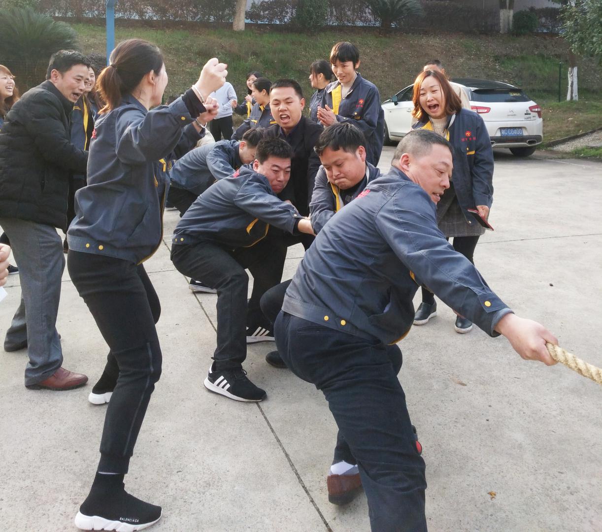 “三八”婦女節(jié)拔河比賽——聚寶“半邊天”展風(fēng)采