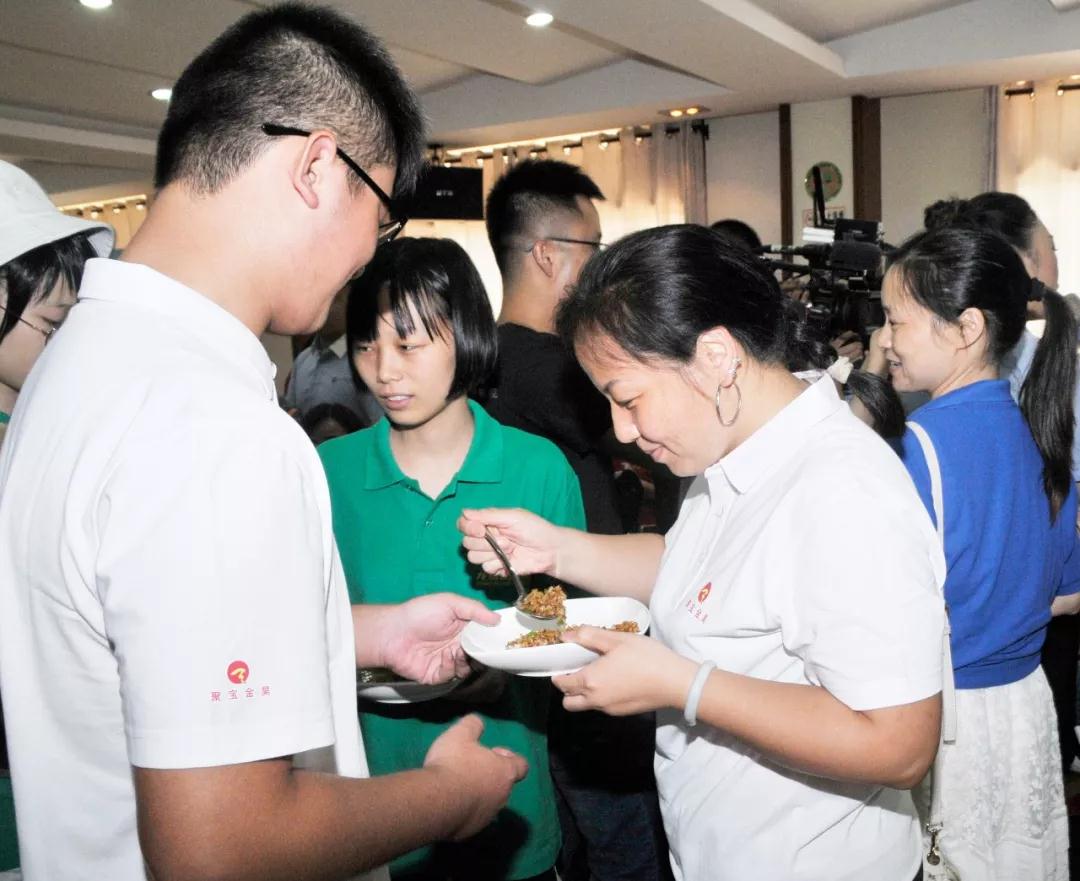 【公益助學(xué)】踐行社會(huì)責(zé)任，圓夢高考學(xué)子