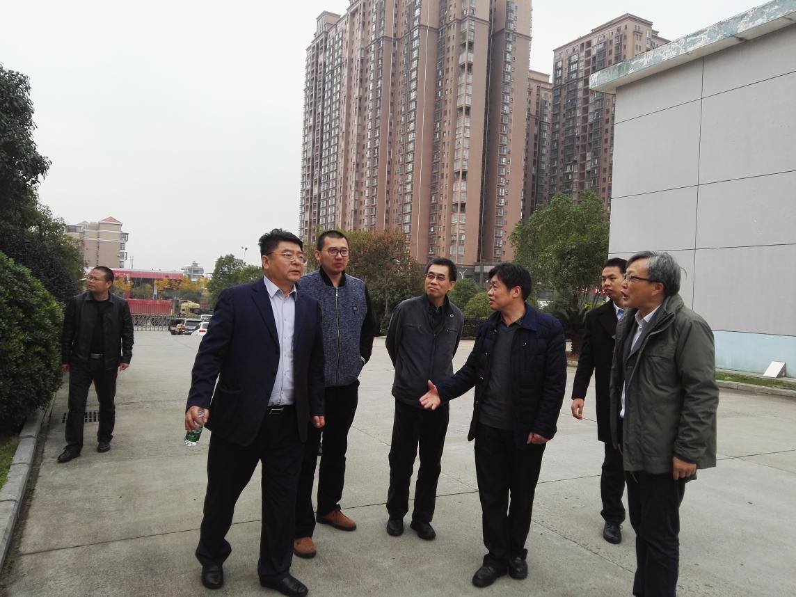 張成志：加快新項(xiàng)目建設(shè)步伐，促進(jìn)糧食產(chǎn)業(yè)經(jīng)濟(jì)發(fā)展